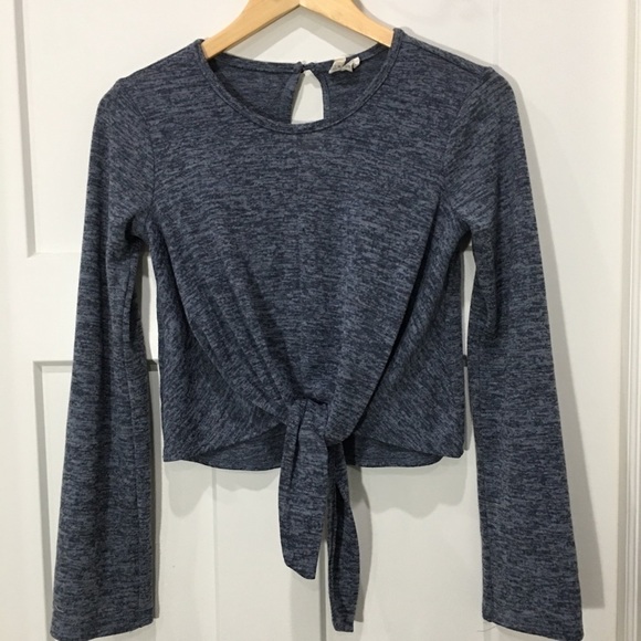 SKY and Sparrow crop blue bottom tie long sleeve - Picture 2 of 6